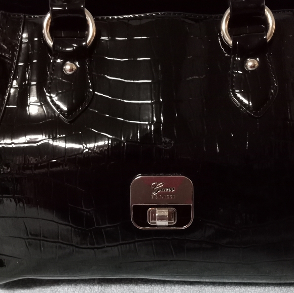 Guess crocodile embossed PVC Vinyl black tote w/shoulder straps clean interior - Picture 2 of 16